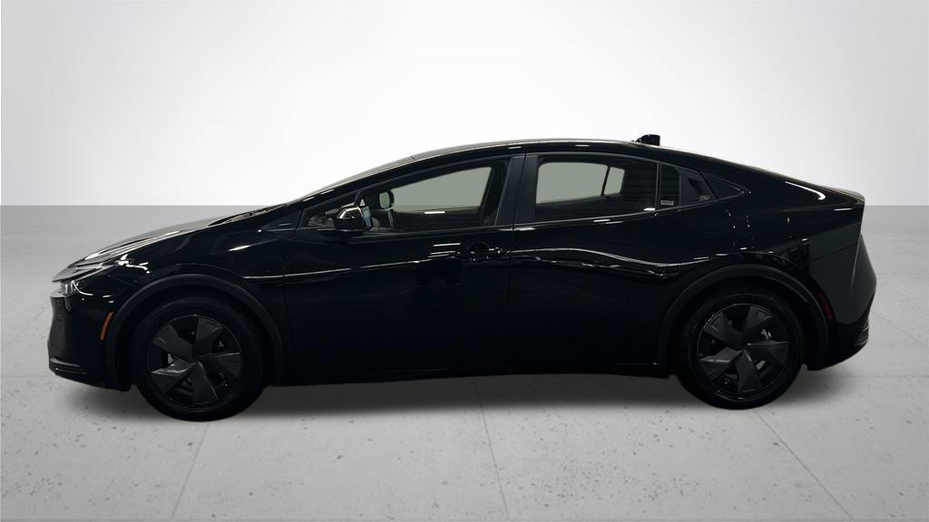 Used 2025 Midnight Black Metallic Toyota LE image 12