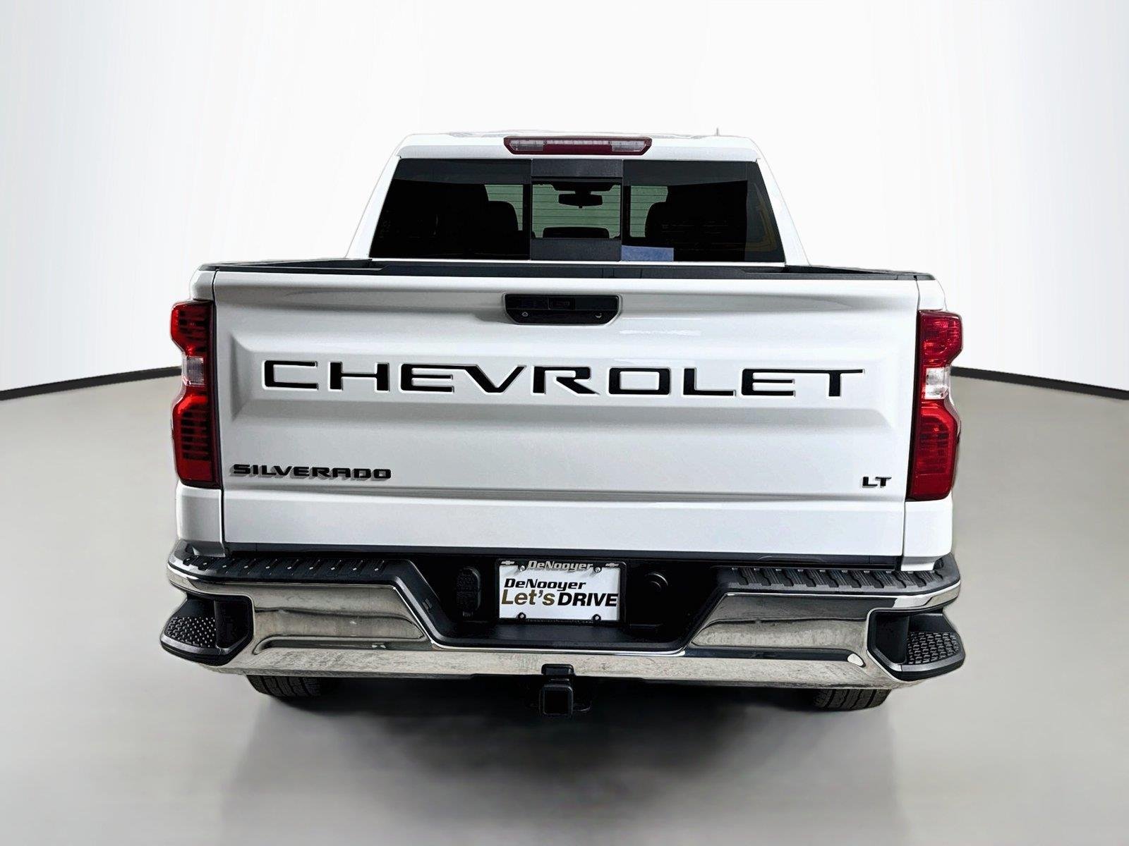 Used 2020 SUMMIT WHITE Chevrolet LT image 11