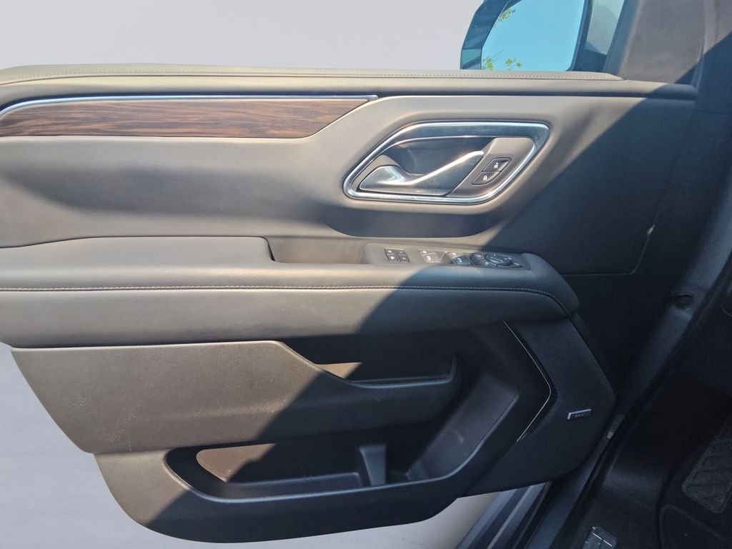 Used 2022 Gray Chevrolet LT image 11