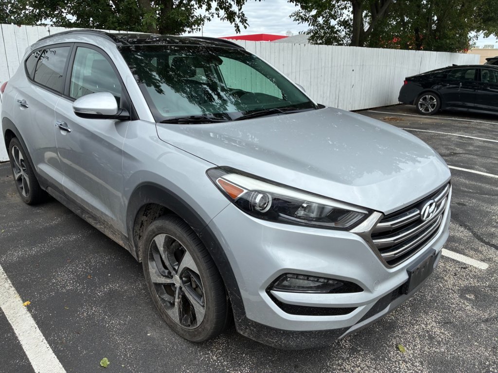 Used 2016 Molten Silver Hyundai Limited image 2