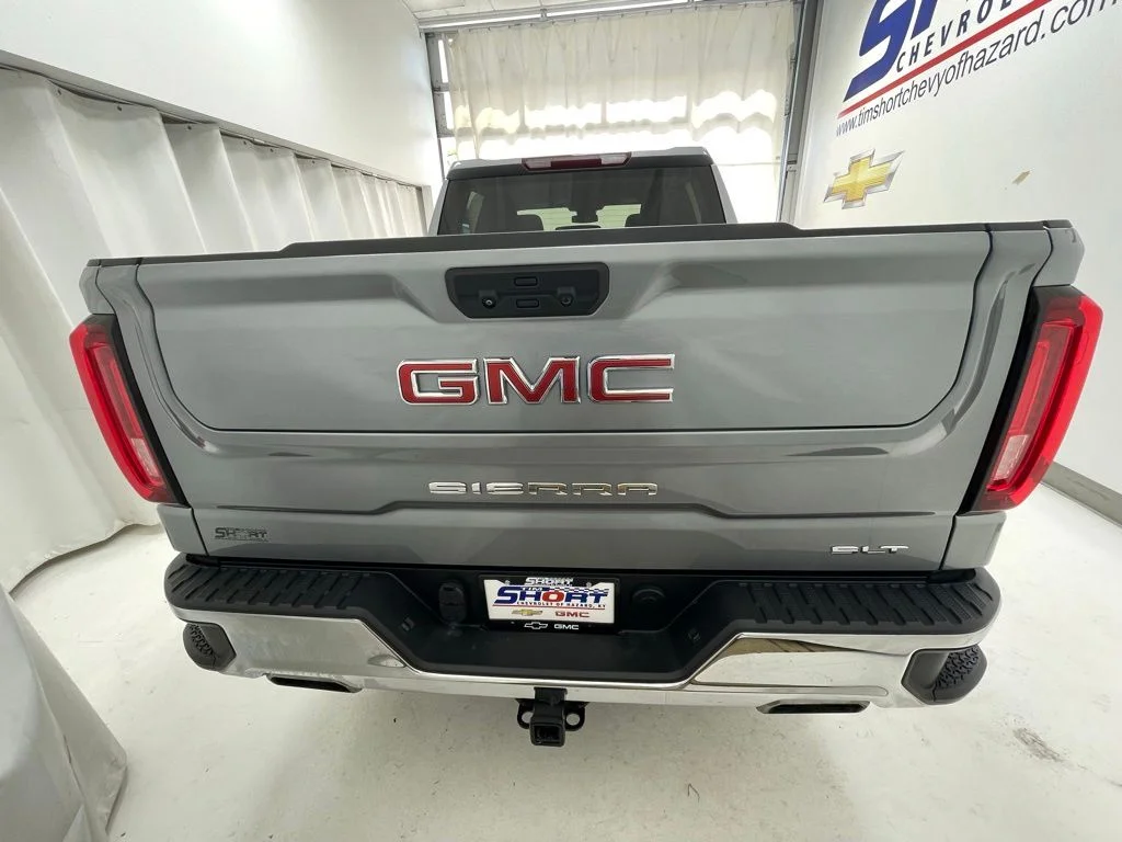 Used 2023 Silver GMC SLT image 5