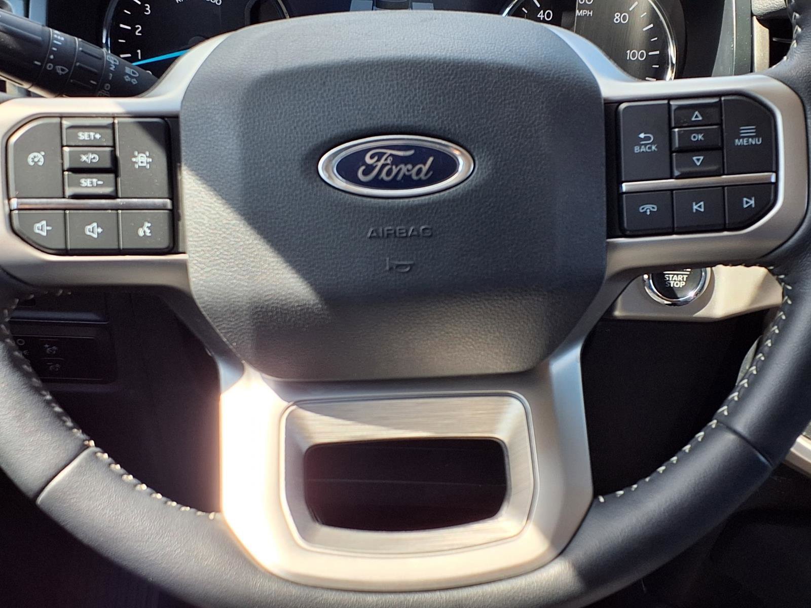 Certified Used 2023 Oxford White Ford XLT image 18