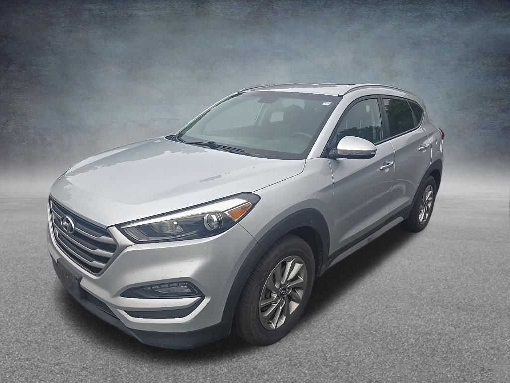 Used 2018 Molten Silver Hyundai SEL Plus image 4