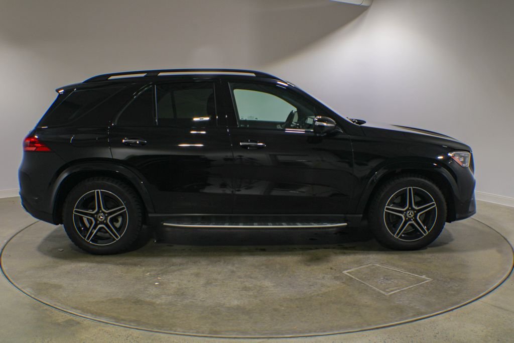 Used 2025 Obsidian Black Metallic Mercedes-Benz GLE 580 image 7