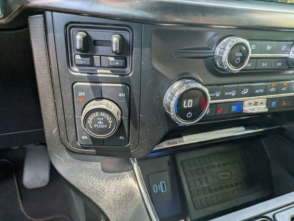 Used 2021 Silver Ford Platinum image 16