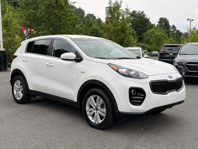 Used 2019 White Kia LX image 16