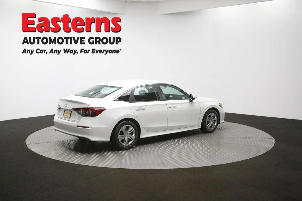 Used 2025 White Honda LX image 38