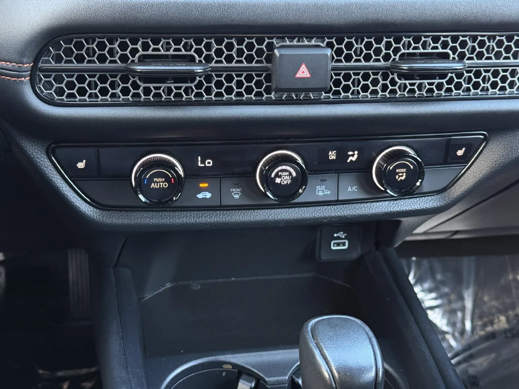 Used 2024  Honda Sport image 28