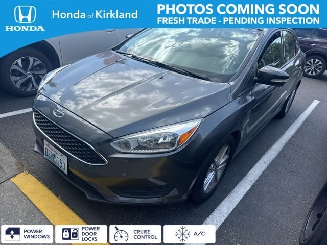 2016 Ford Focus Sedan SE's photo