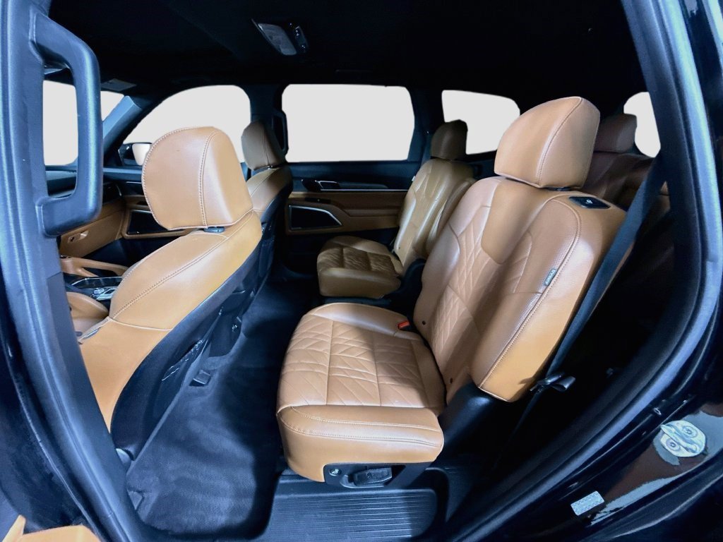 Used 2025 Ebony Black Kia EX X-Line image 21