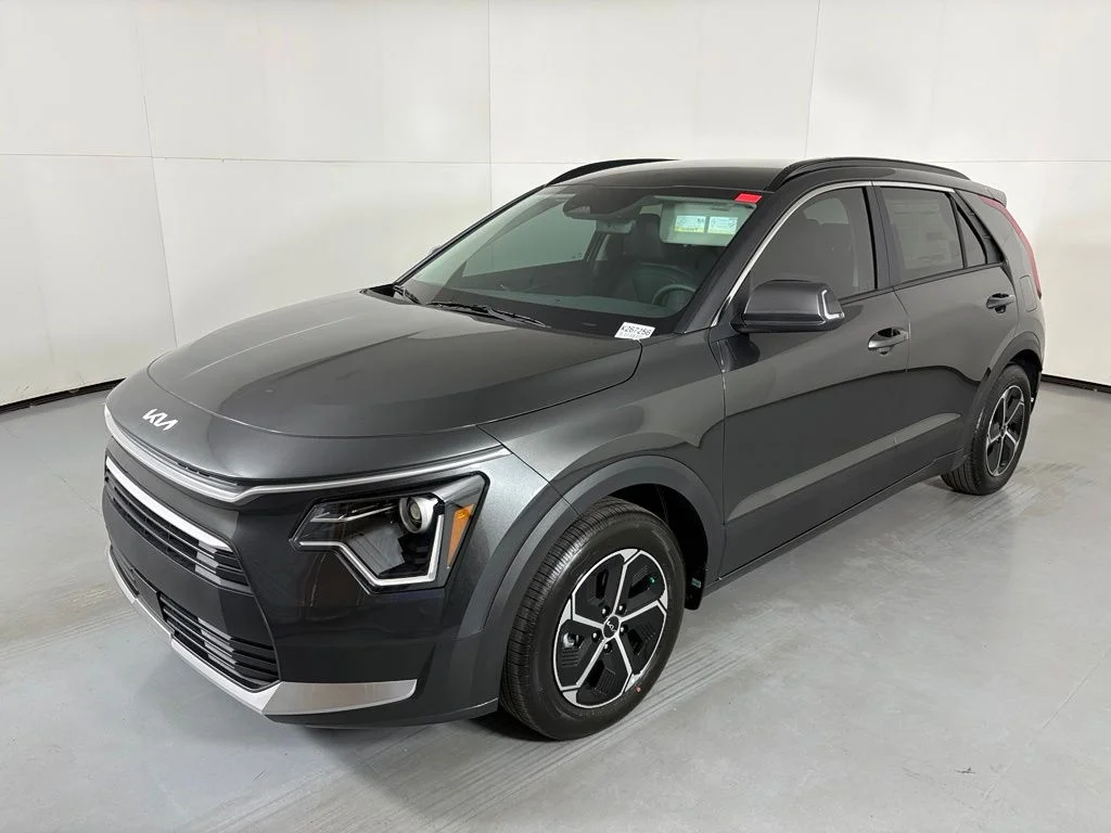 New 2026 Interstellar Gray Kia EX image 4