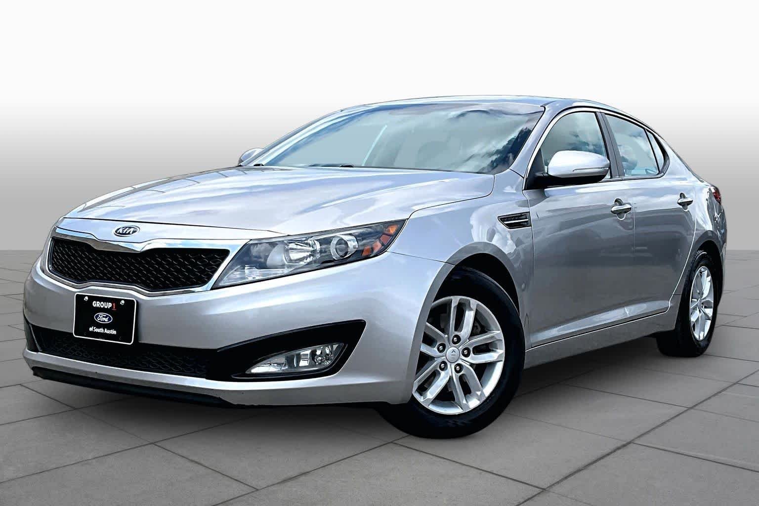 Used 2012 Satin Metal Kia LX image 35