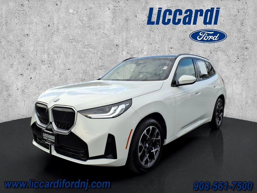 Used 2025 White BMW 30 xDrive image 3