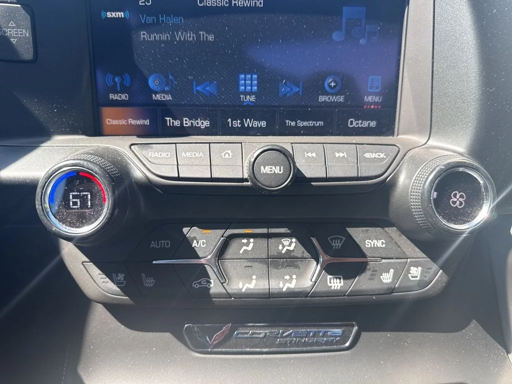 Used 2017 Silver Chevrolet Stingray image 19