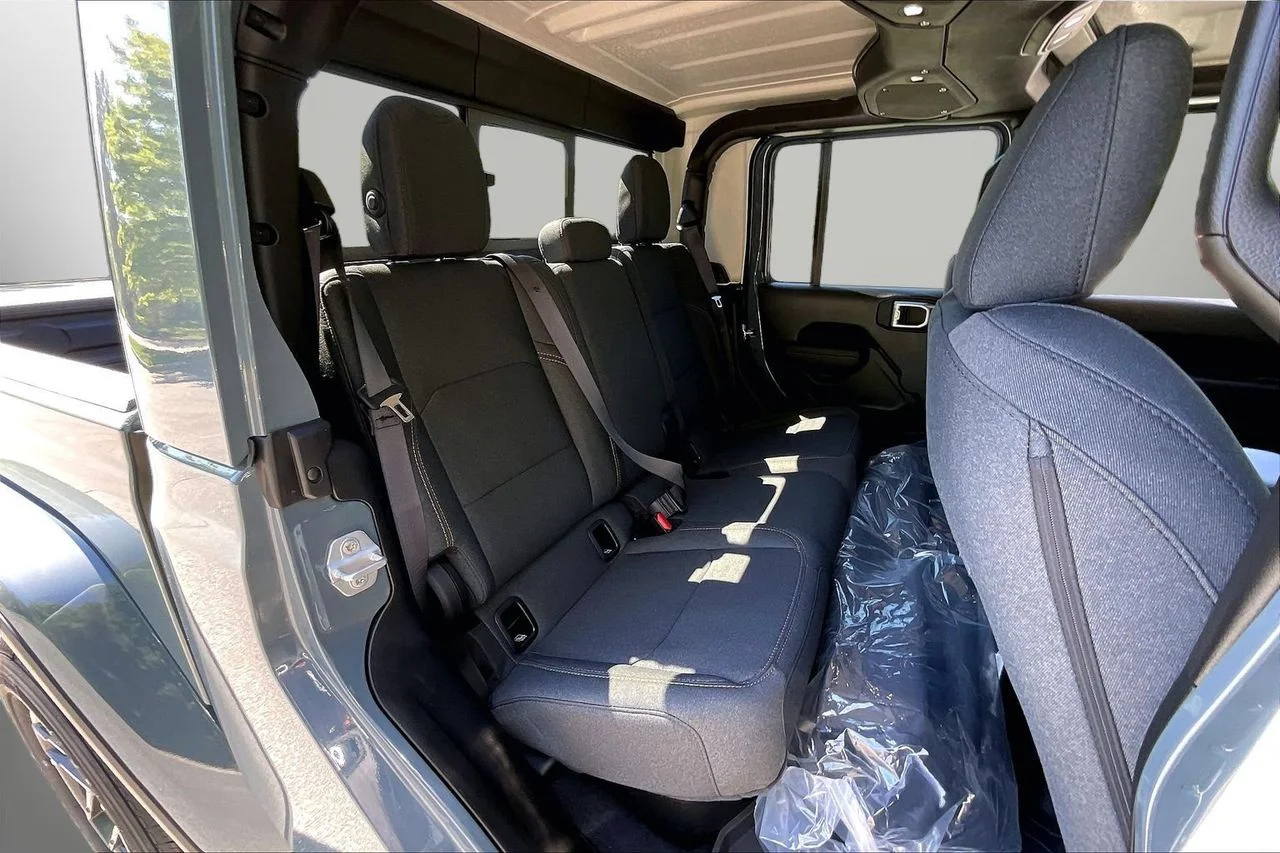 New 2026 Anvil Clearcoat Jeep Sport S image 17