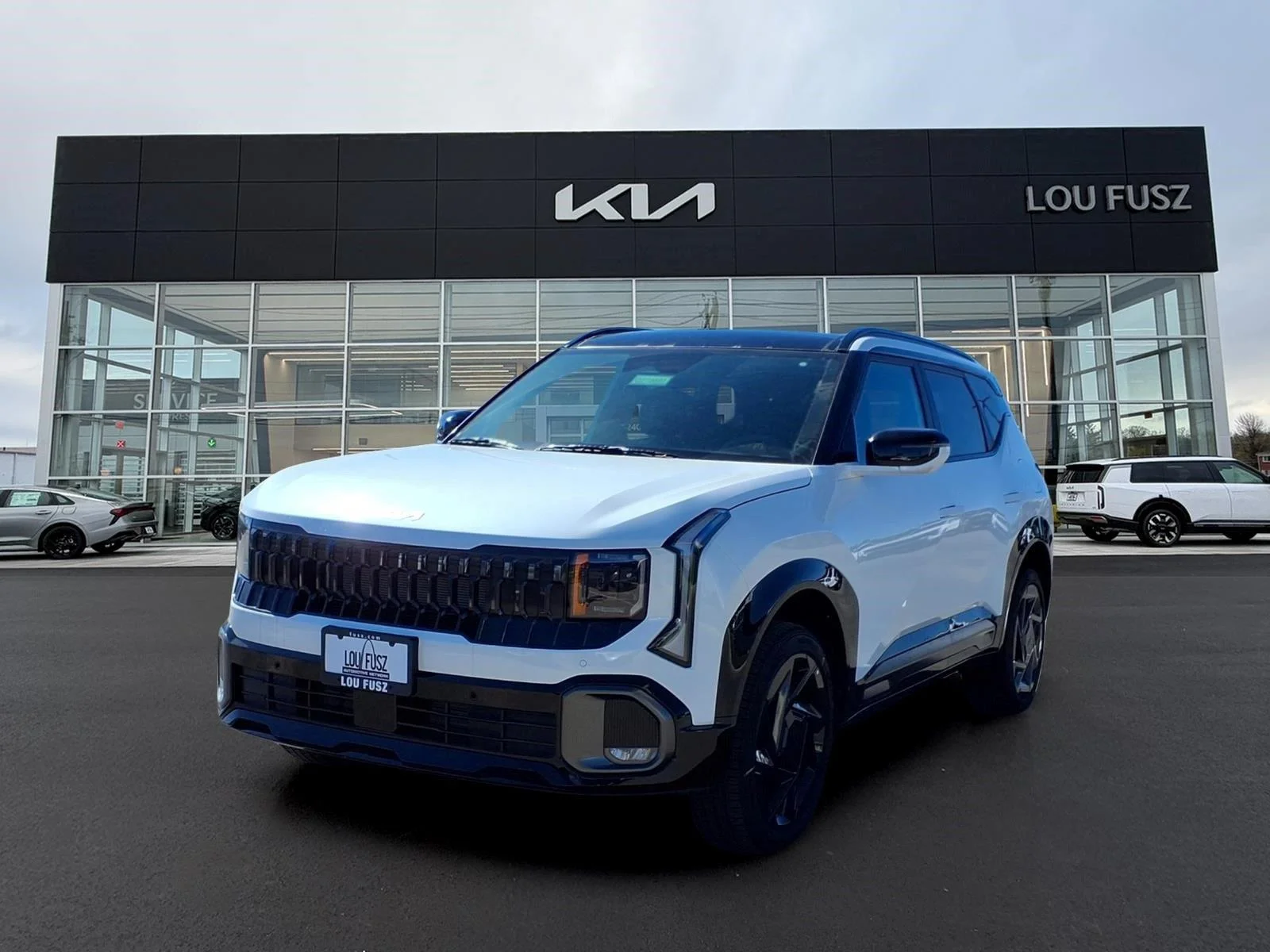 New 2027 Snow White Pearl Kia X-Line SX image 1