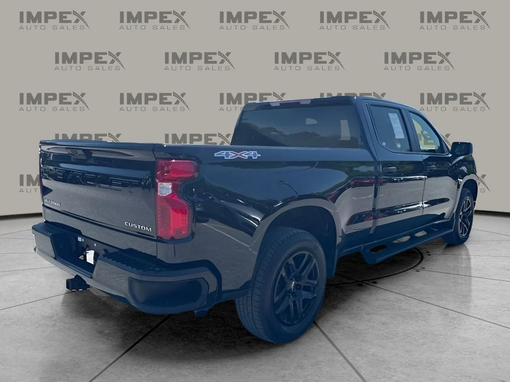 Used 2024 Black Chevrolet Custom image 3