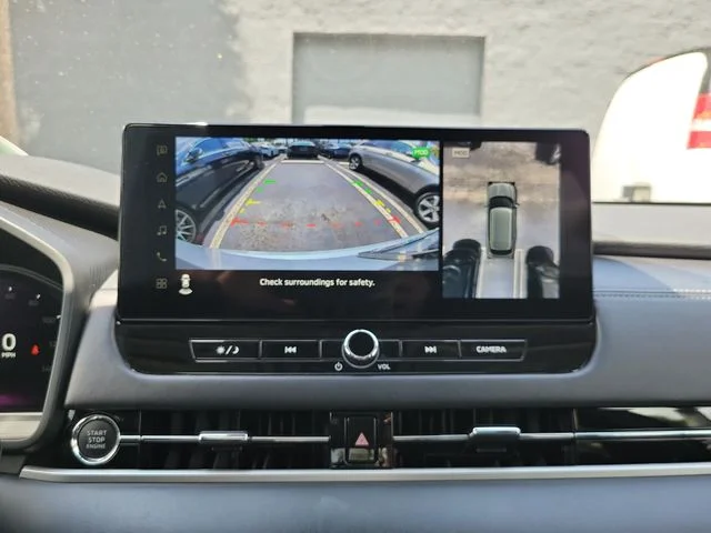 Used 2025 Gray Mitsubishi SE image 27