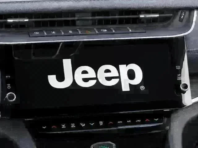 New 2026 Silver Zynith Exterior Paint Jeep Limited image 31