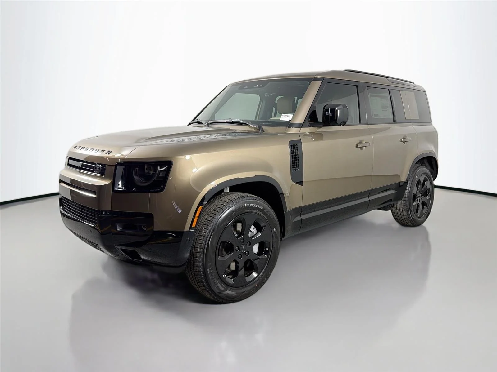 2026 Land Rover Defender 110 X-Dynamic SE P400's photo