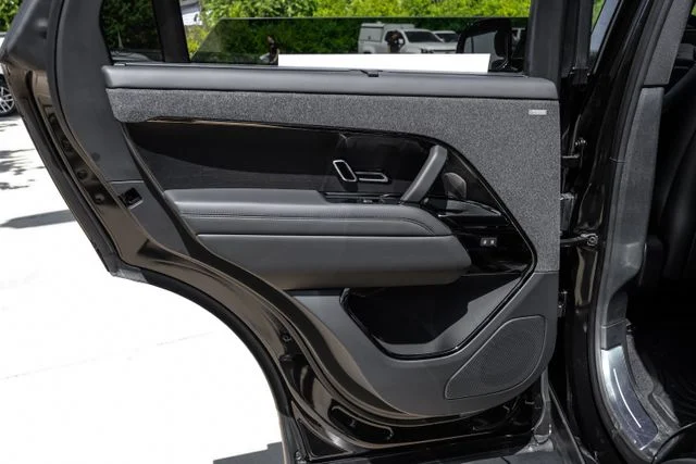New 2026  Land Rover Dynamic SE image 55