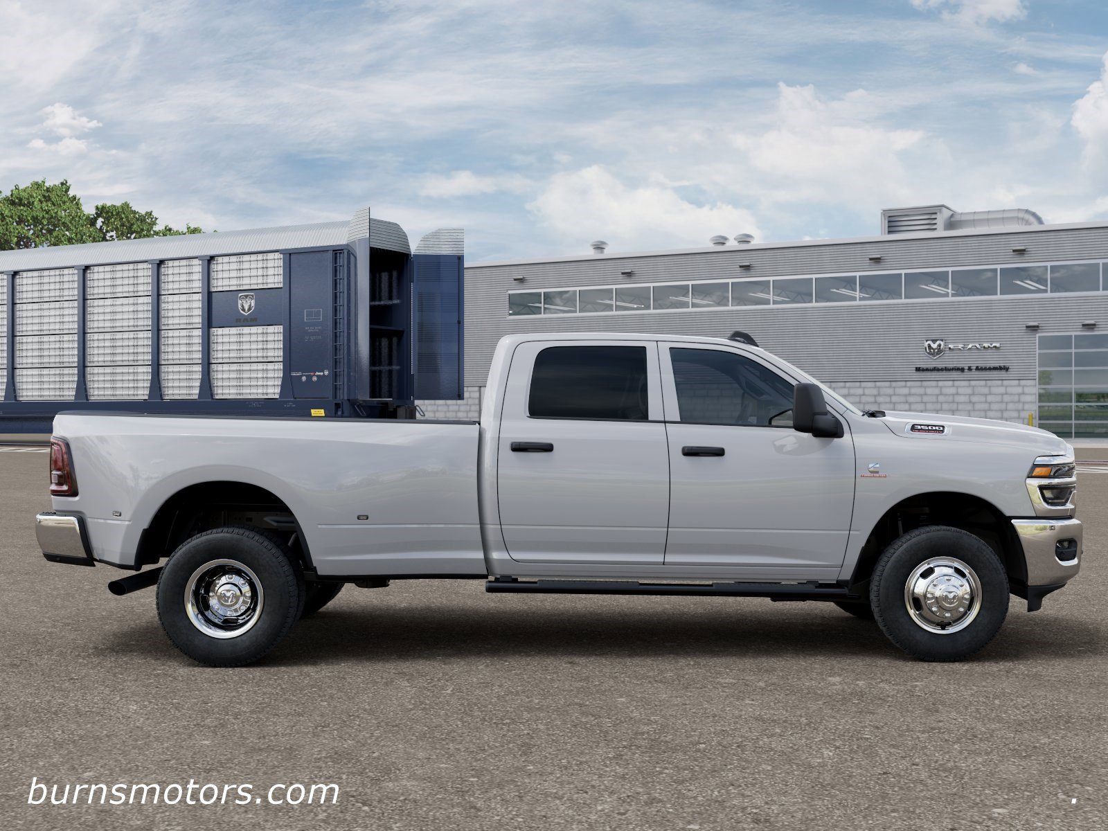 New 2026 Bright White Clear-Coat Exterior Paint RAM Tradesman Dually image 21