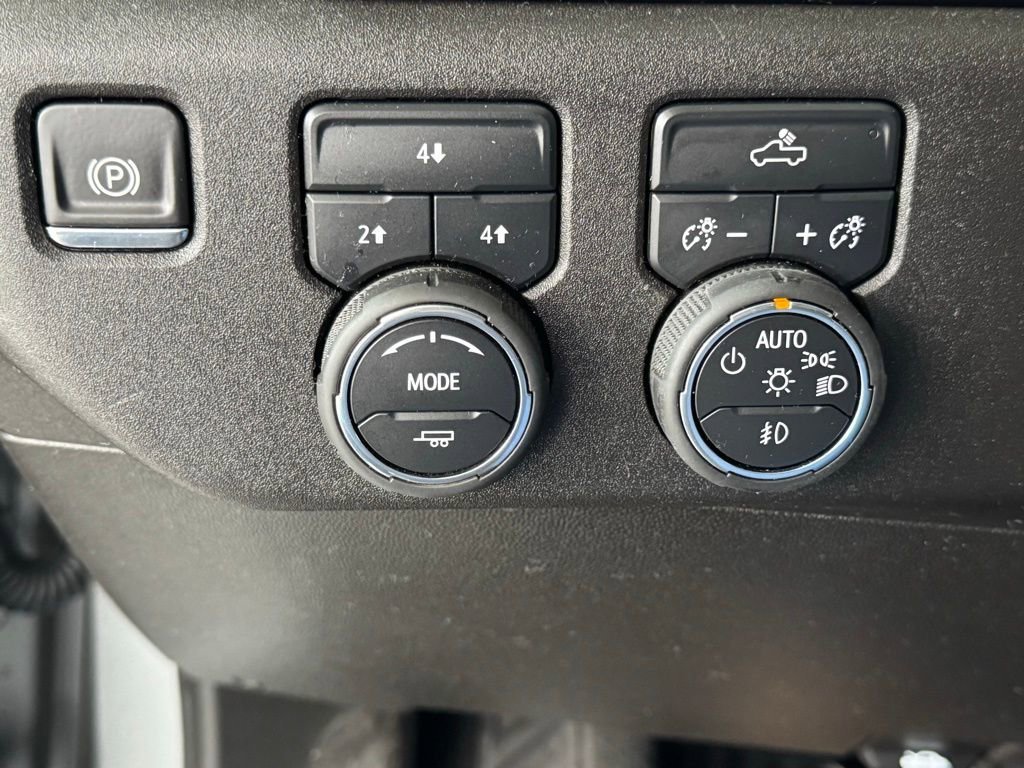 Used 2025 Sterling Gray Metallic Chevrolet LT image 36