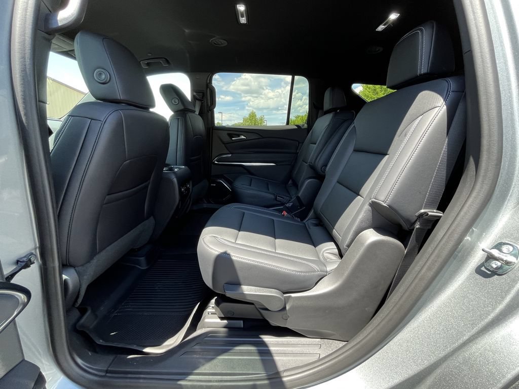 2026 Chevrolet Traverse LT - Photo 14