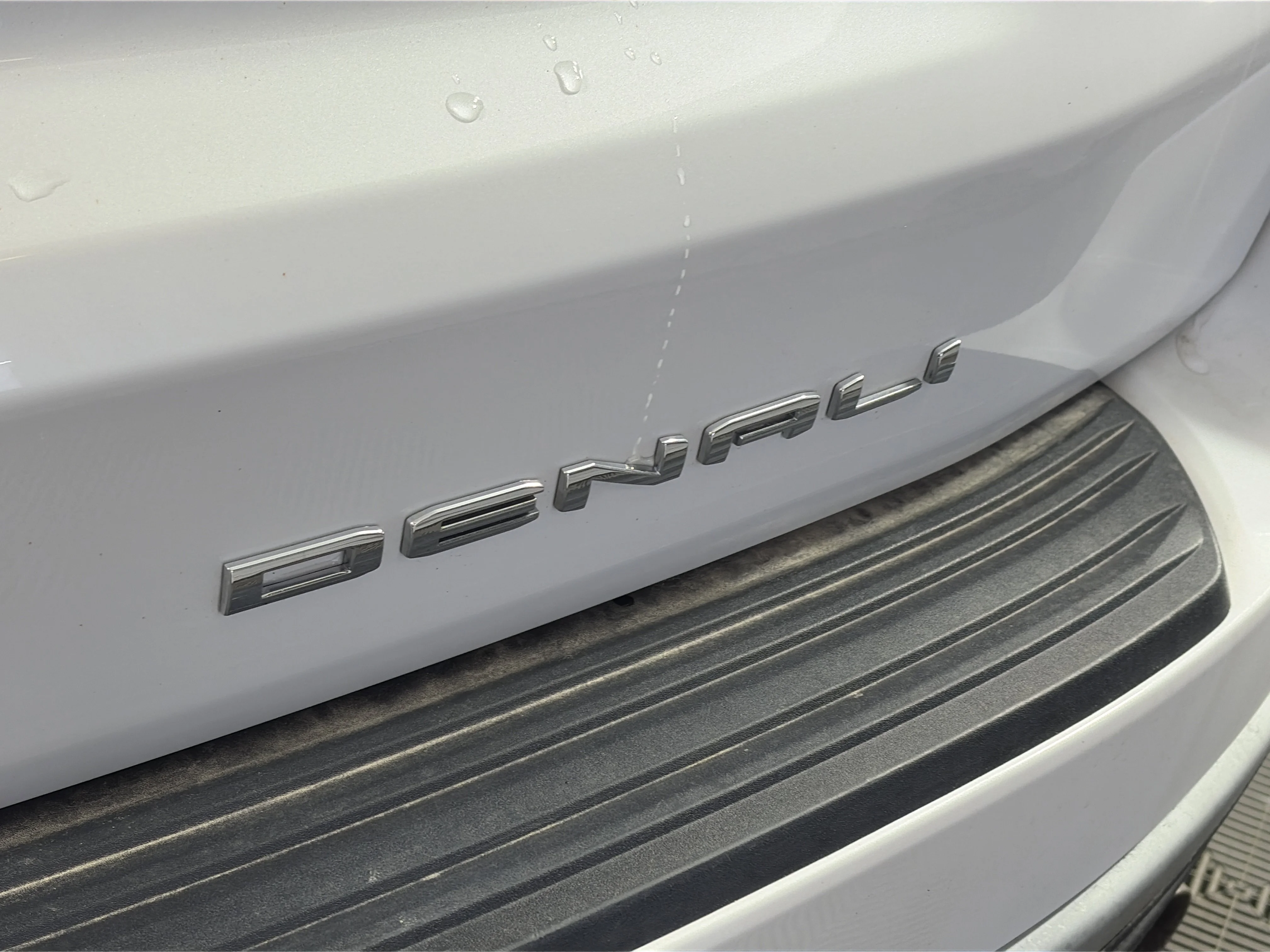 2024 GMC Yukon XL Denali - Photo 19
