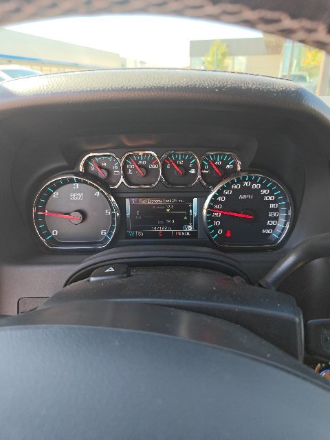 Used 2018 Silver Chevrolet LT image 30