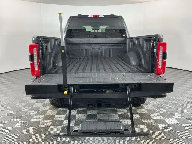 2025 Ford F-350 Super Duty Lariat - Photo 8