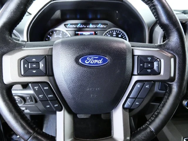Used 2019 Black Ford XLT image 23