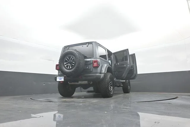 Certified Used 2025 Anvil Clearcoat Jeep Rubicon X image 45