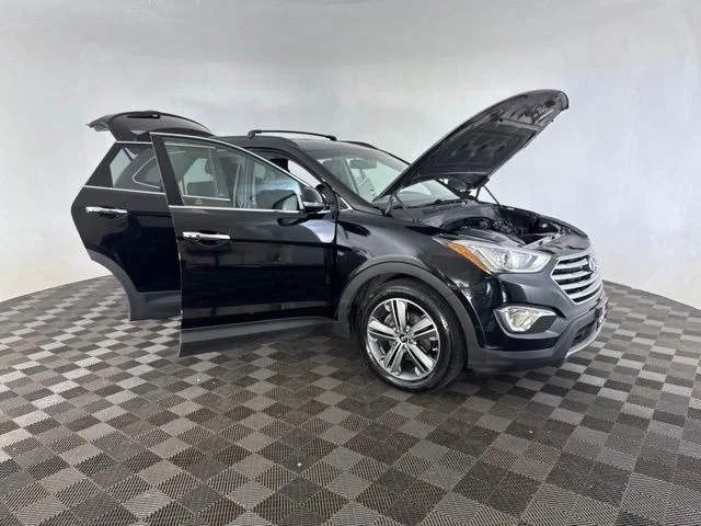 Used 2015 Black Hyundai GLS image 12
