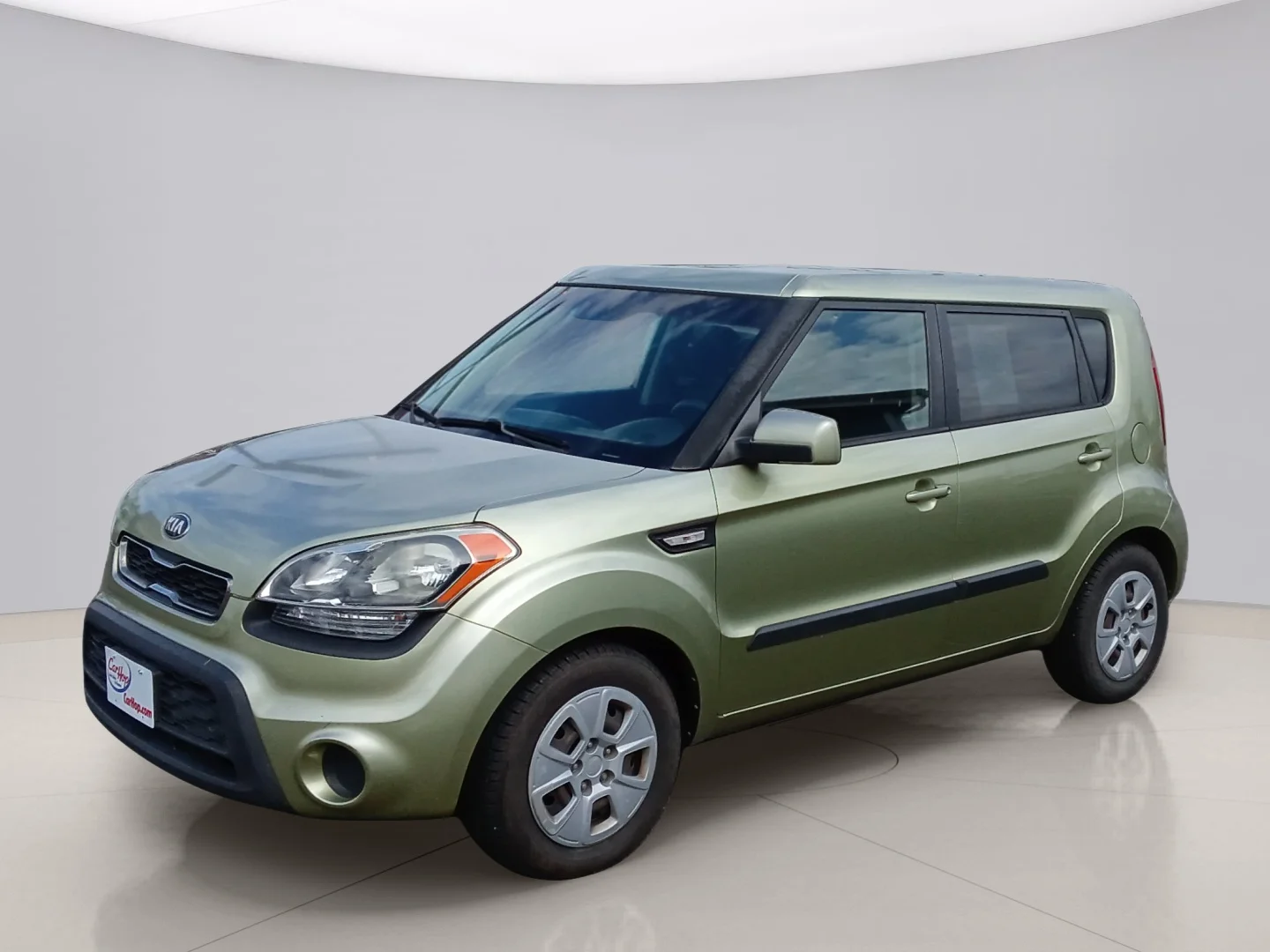 Used 2013 Green Kia ! WAGON image 3