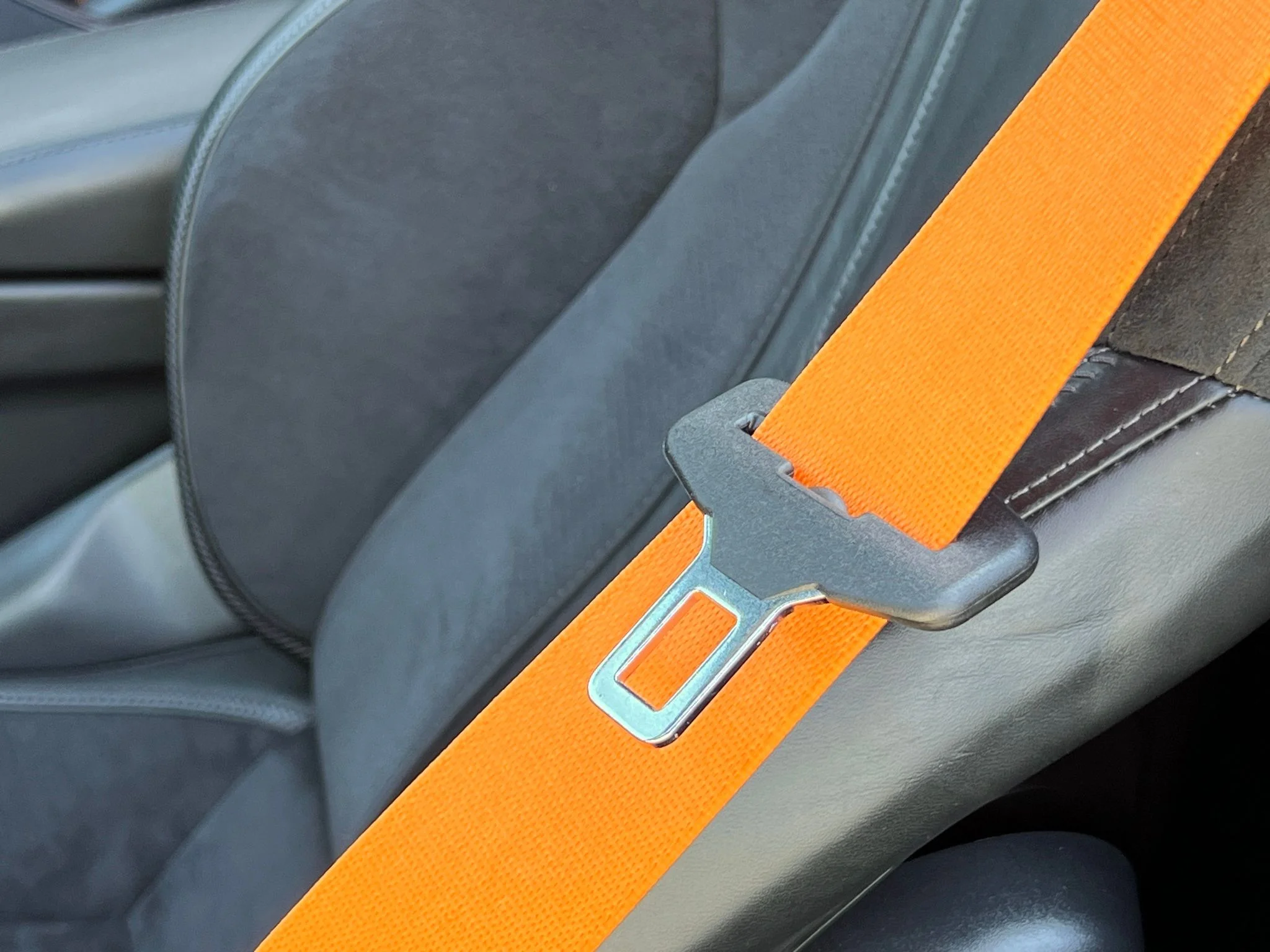 Used 2018 Blue McLaren Performance image 48