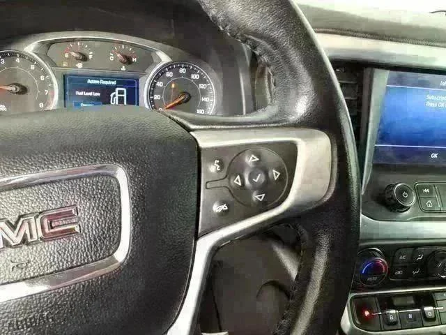 Used 2020 White GMC SLE image 17