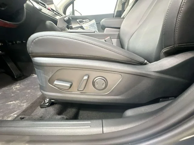 New 2026 Gray Kia EX image 15