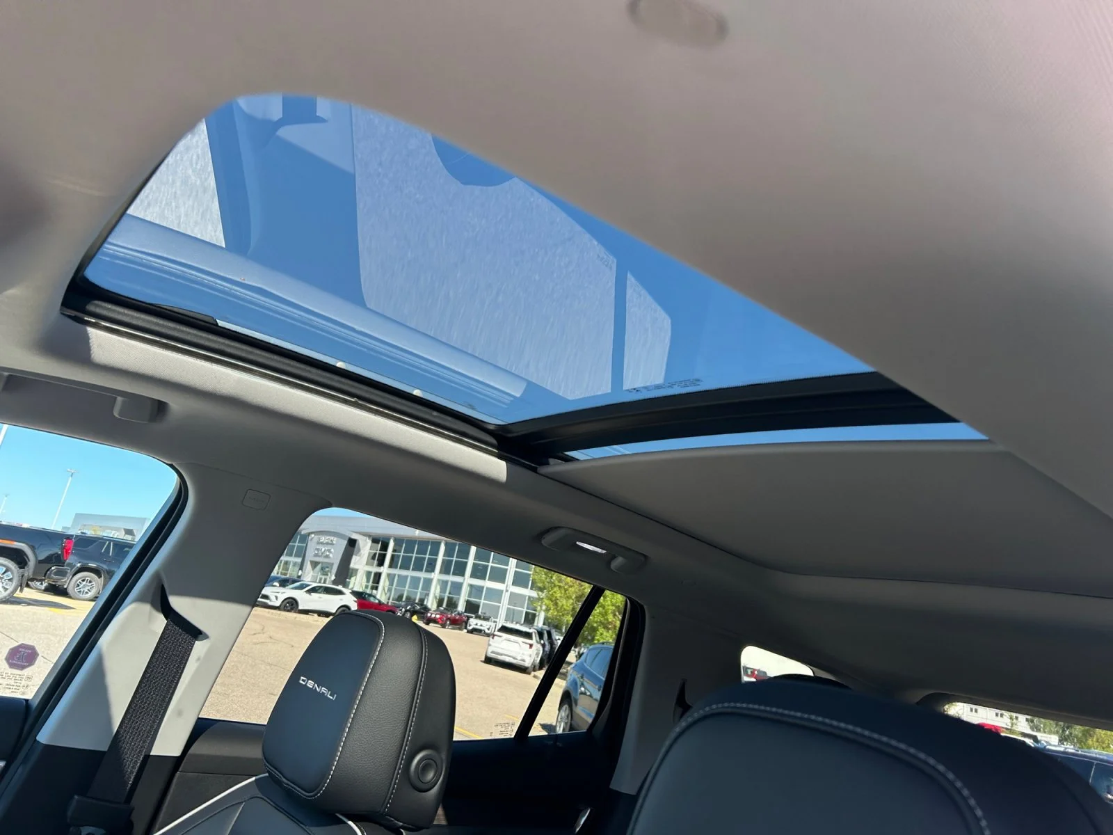 New 2027 Glacier White Tricoat GMC AWD Denali image 18