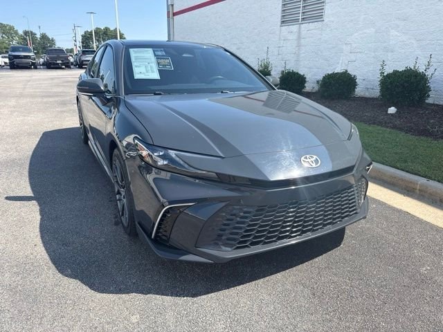Used 2025  Toyota XSE image 1