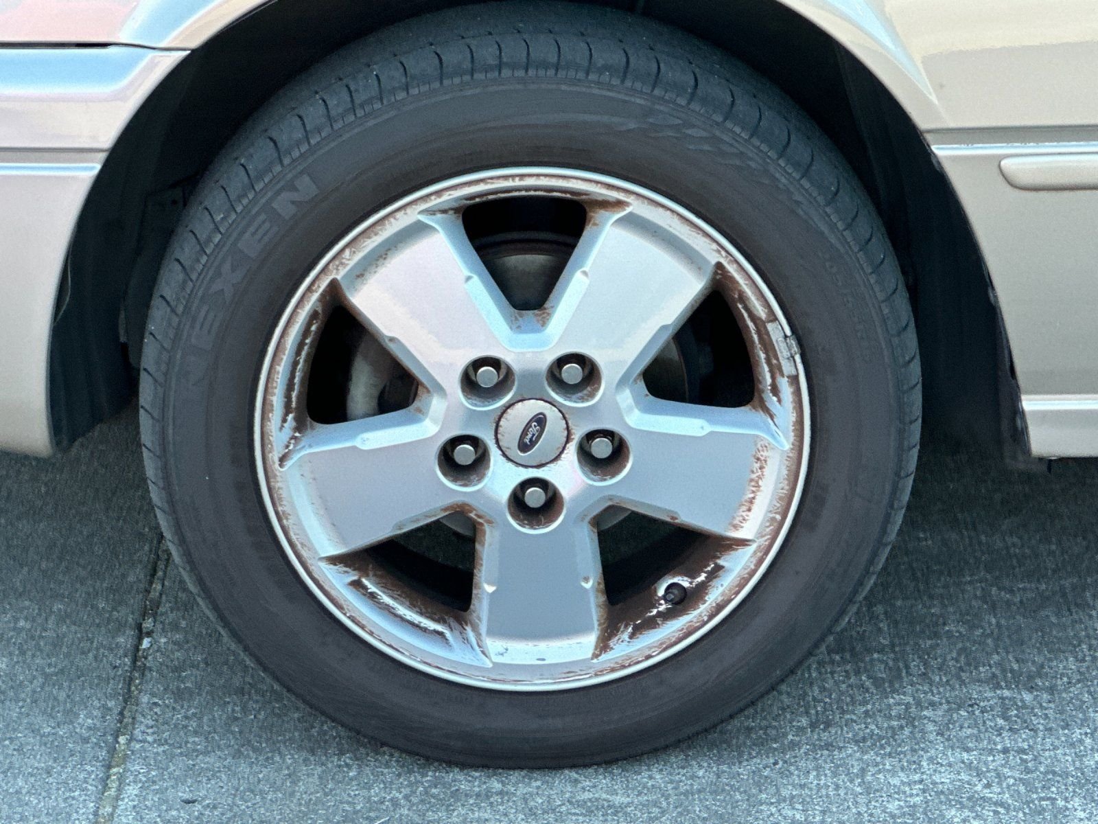 Used 1999 Tan Toyota CE image 21