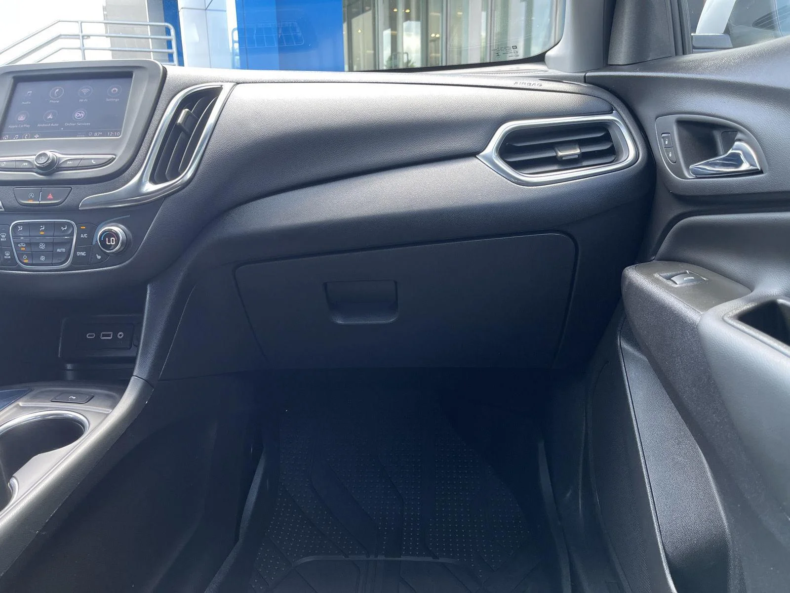 Used 2024 Summit White Chevrolet LT image 30