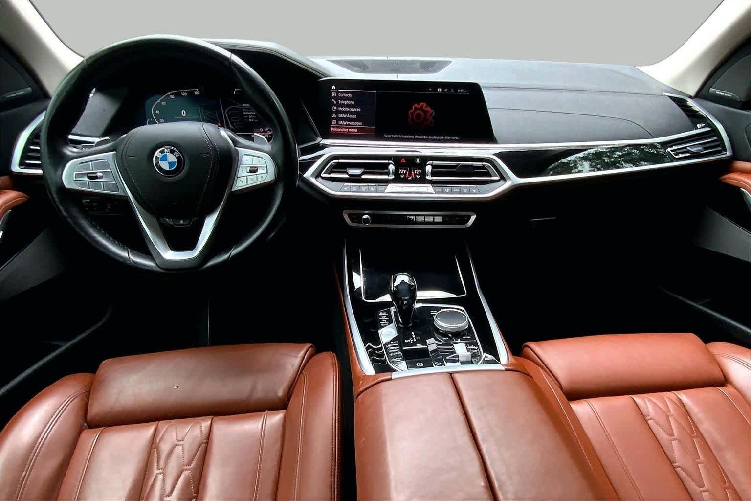 Used 2019 Black Sapphire Metallic BMW xDrive50i image 15