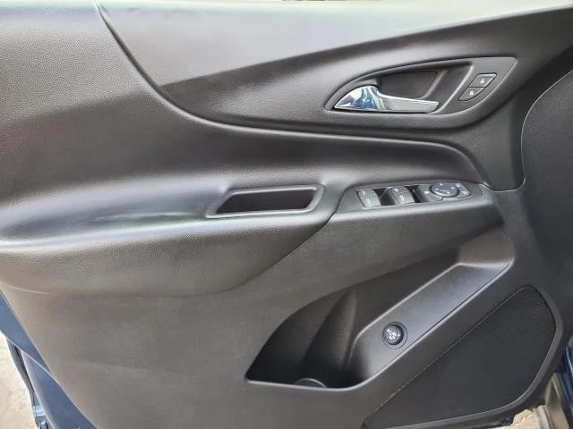 Used 2020 Pacific Blue Metallic Chevrolet LT image 19