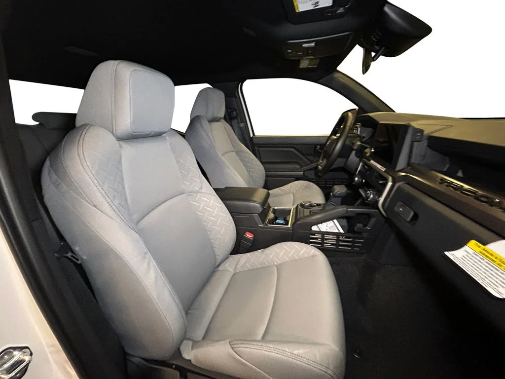 New 2026 Ice Cap Toyota SR5 image 15