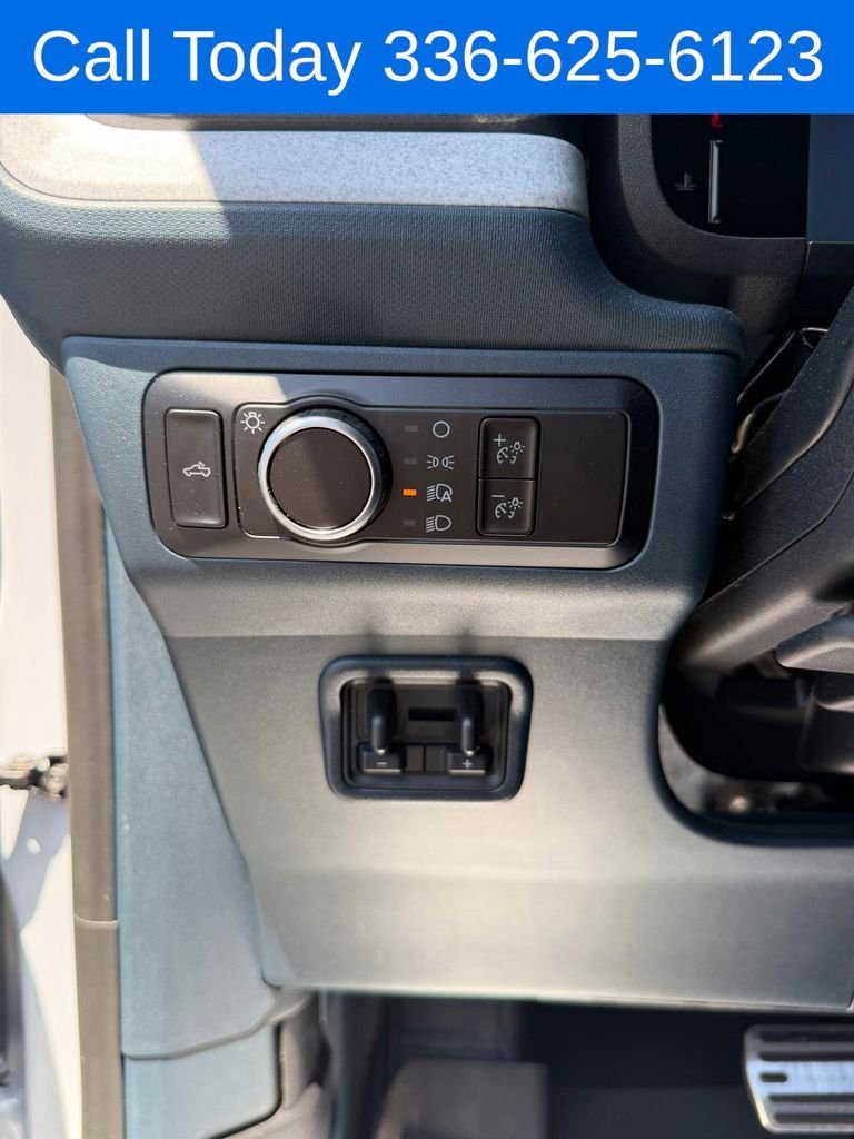 Used 2025 White Ford XLT image 15