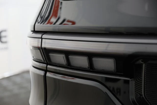 New 2026 High Gloss Black Exterior Paint Jeep Limited Altitude image 34