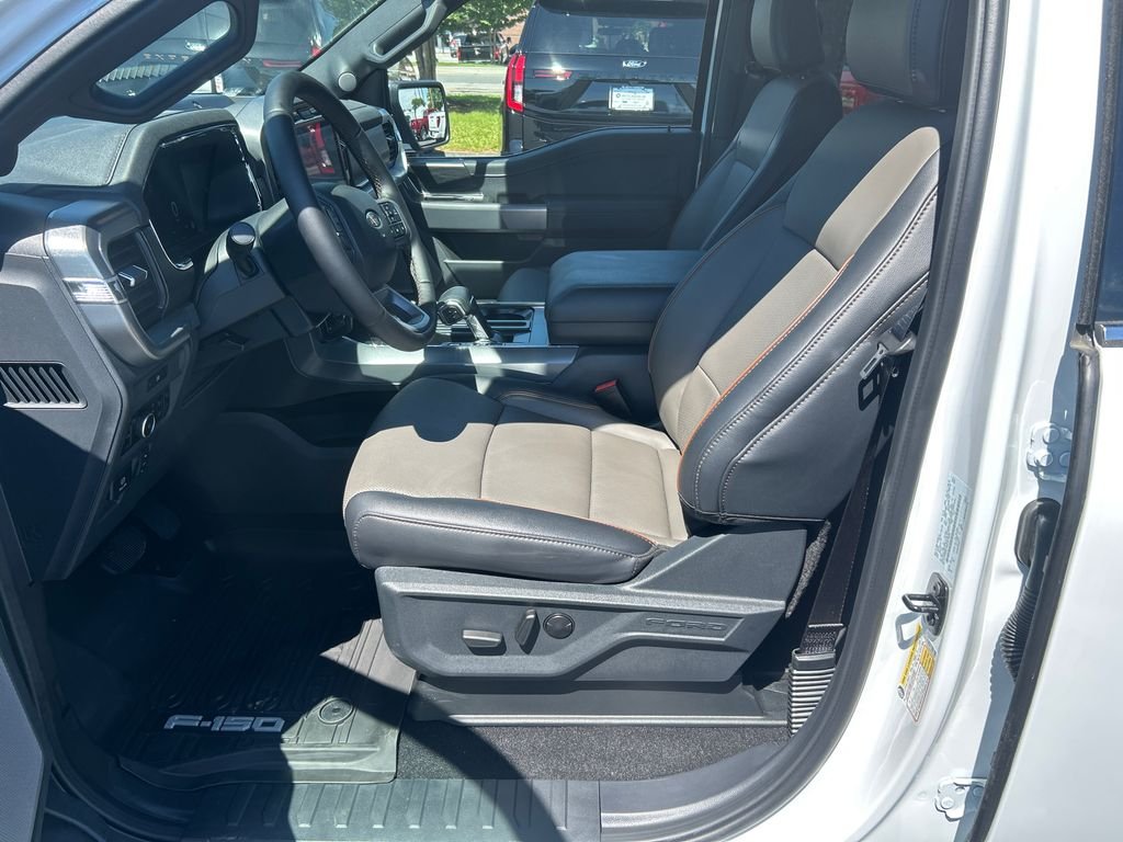 New 2025 White Ford Lariat image 9