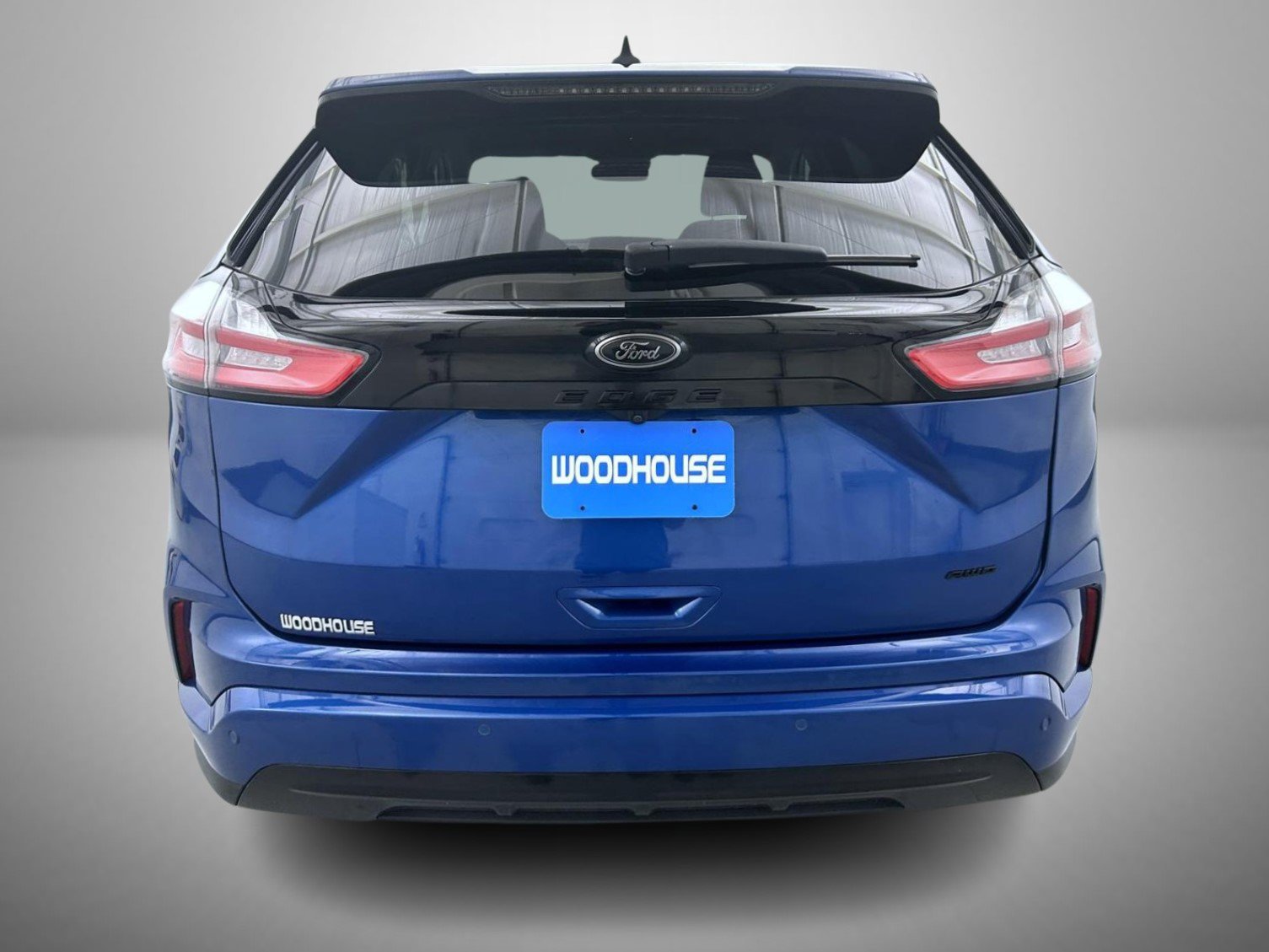 Used 2024 Blue Metallic Ford SE image 6
