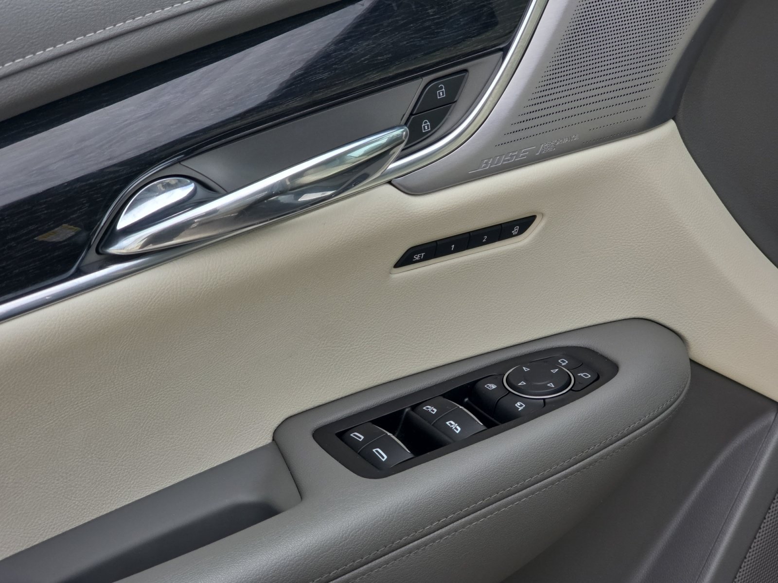 Used 2020 Shadow Metallic Cadillac FWD Premium Luxury image 17